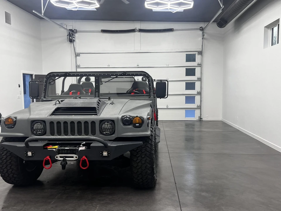 Hummer HMMWV - Image 2 of 31
