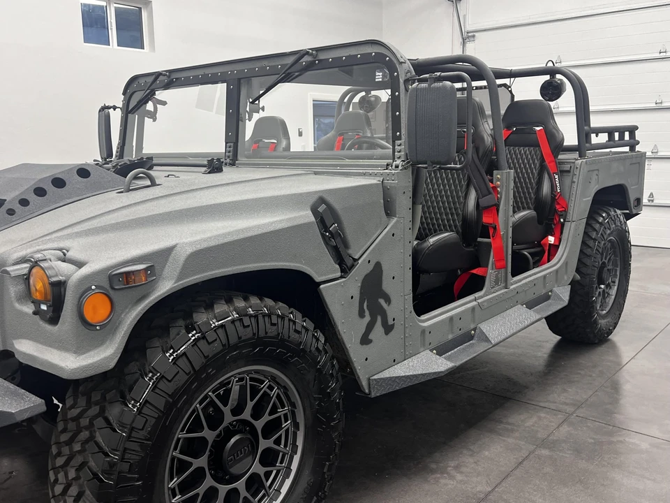 Hummer HMMWV - Image 22 of 31
