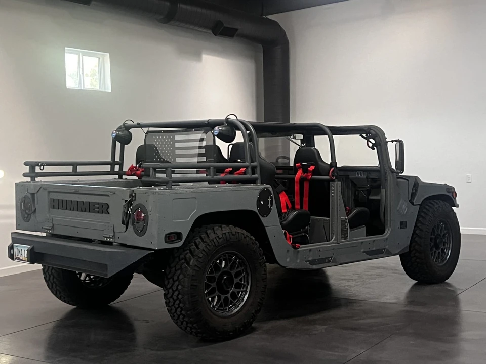 Hummer HMMWV - Image 12 of 31