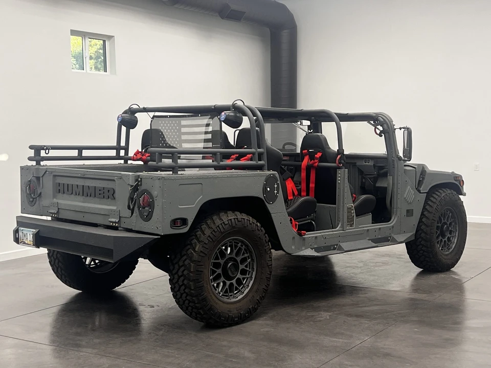 Hummer HMMWV - Image 11 of 31