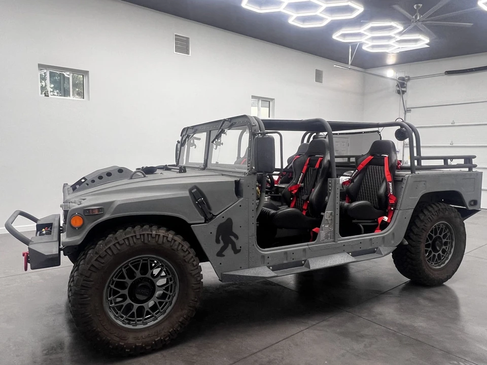 Hummer HMMWV - Image 3 of 31