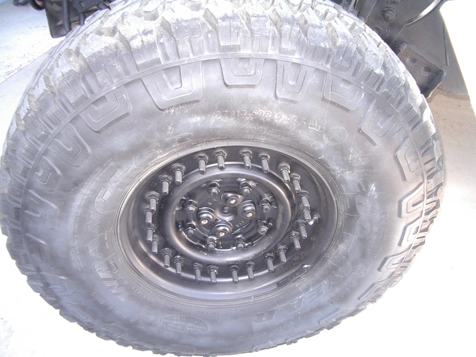 Hummer HMMWV - Image 27 of 31