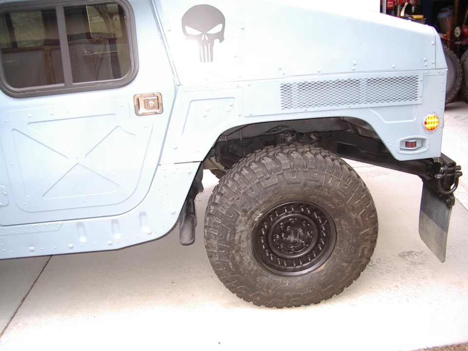 Hummer HMMWV - Image 21 of 31