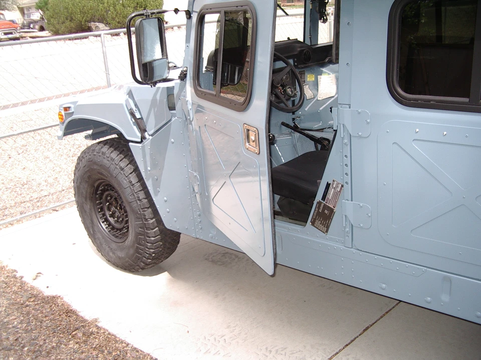 Hummer HMMWV - Image 20 of 31