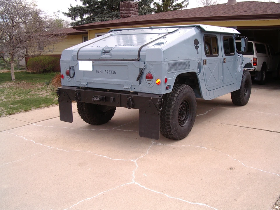 Hummer HMMWV - Image 5 of 31