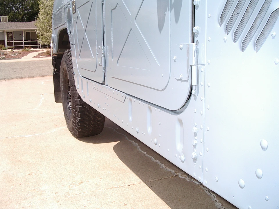 Hummer HMMWV - Image 24 of 31