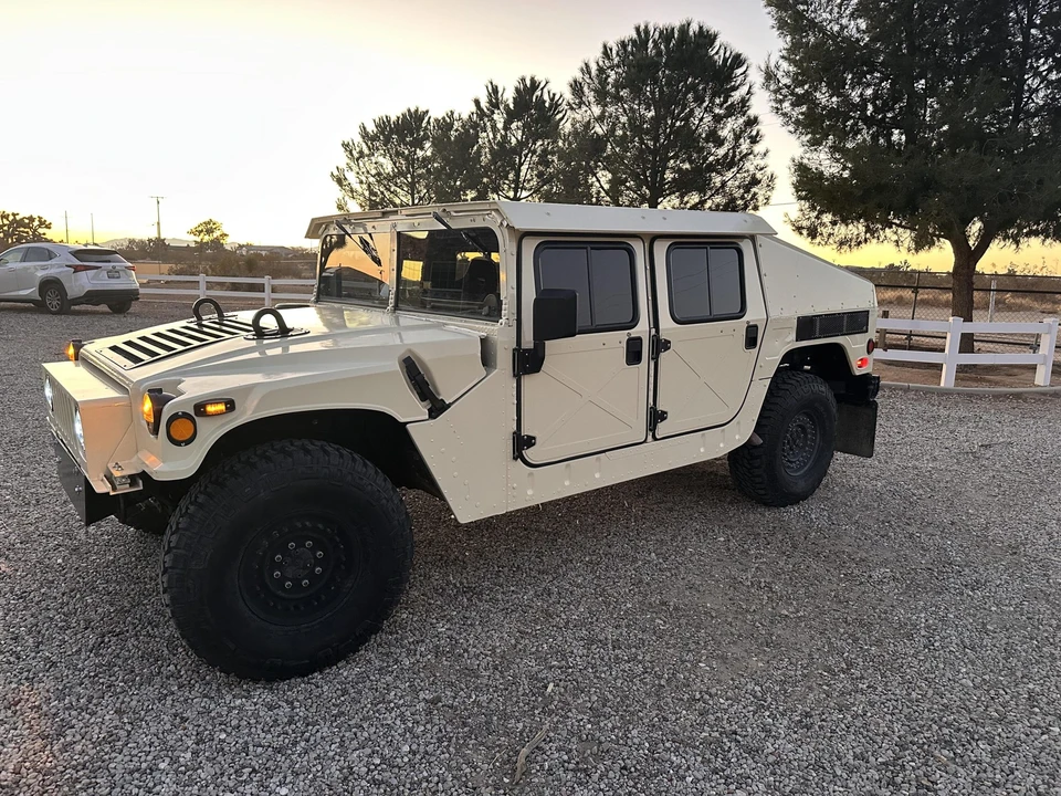 Hummer HMMWV - Image 3 of 31