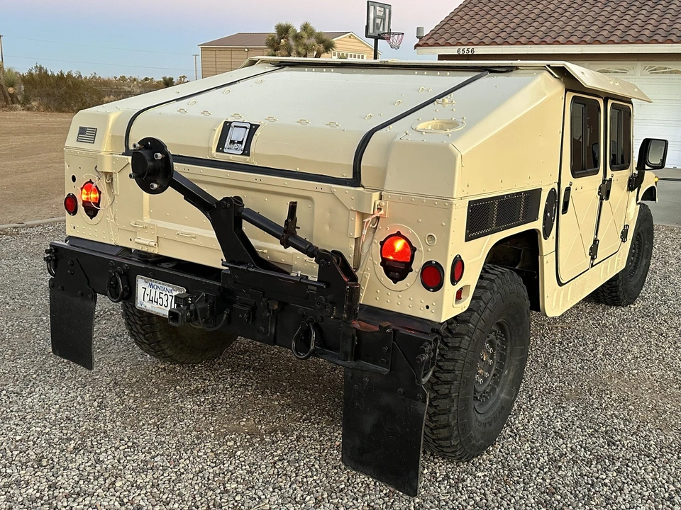 Hummer HMMWV - Image 10 of 31