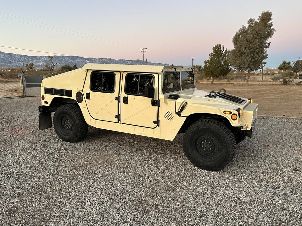 Hummer HMMWV - Image 15 of 31