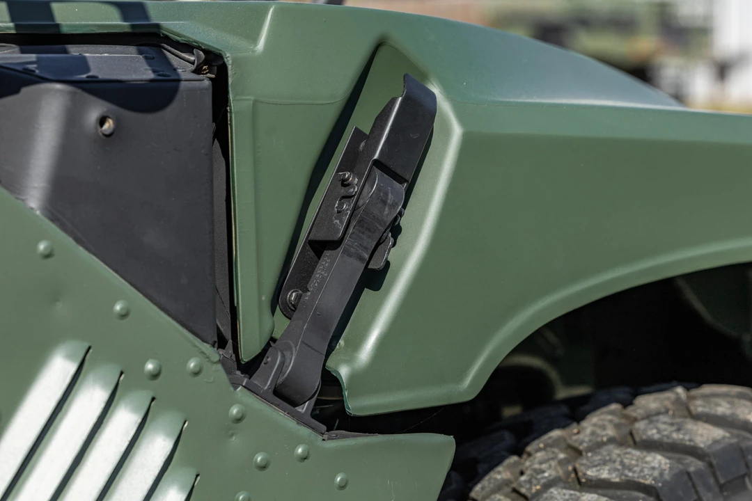 Hummer HMMWV - Image 28 of 31