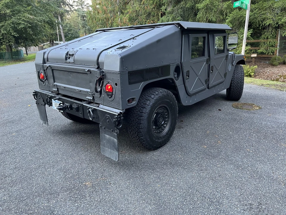 Hummer HMMWV - Image 5 of 31