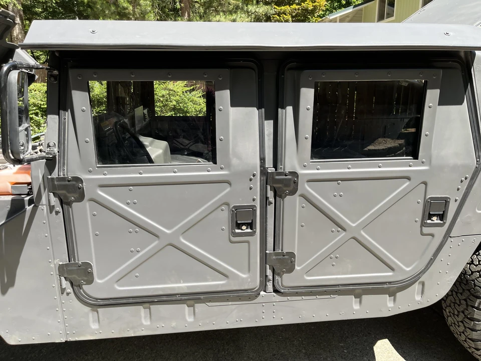 Hummer HMMWV - Image 26 of 31