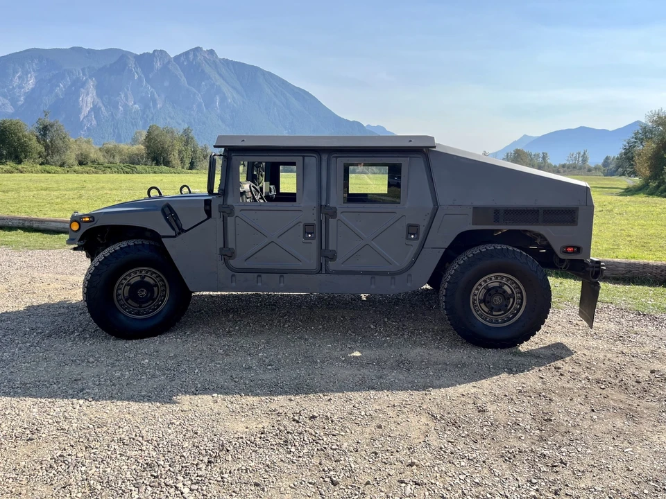 Hummer HMMWV - Image 24 of 31