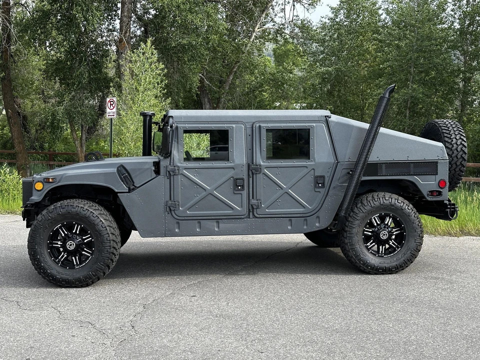 Hummer HMMWV - Image 11 of 31
