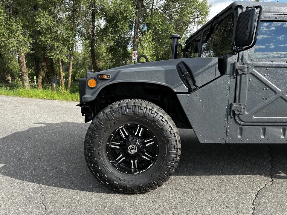 Hummer HMMWV - Image 18 of 31