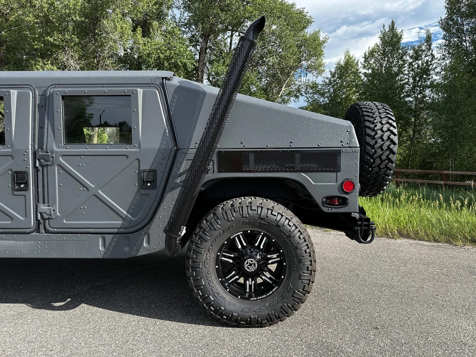 Hummer HMMWV - Image 19 of 31