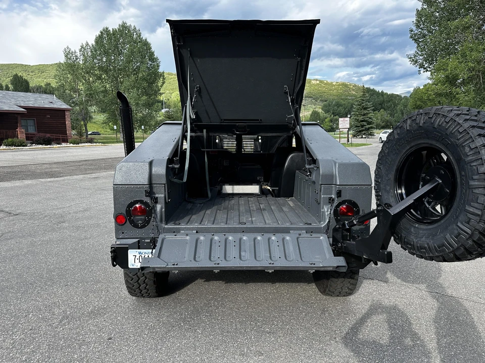 Hummer HMMWV - Image 27 of 31