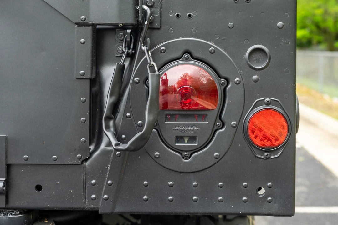 Hummer HMMWV - Image 23 of 31
