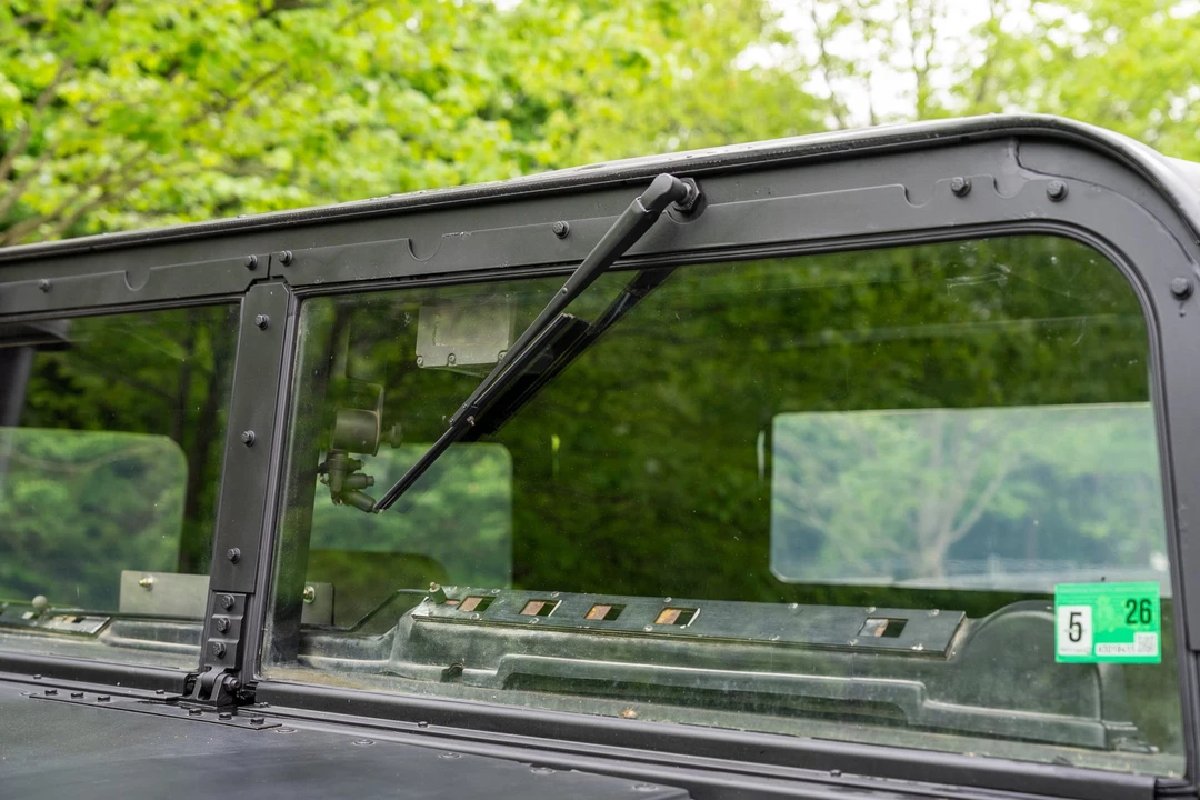 Hummer HMMWV - Image 25 of 31