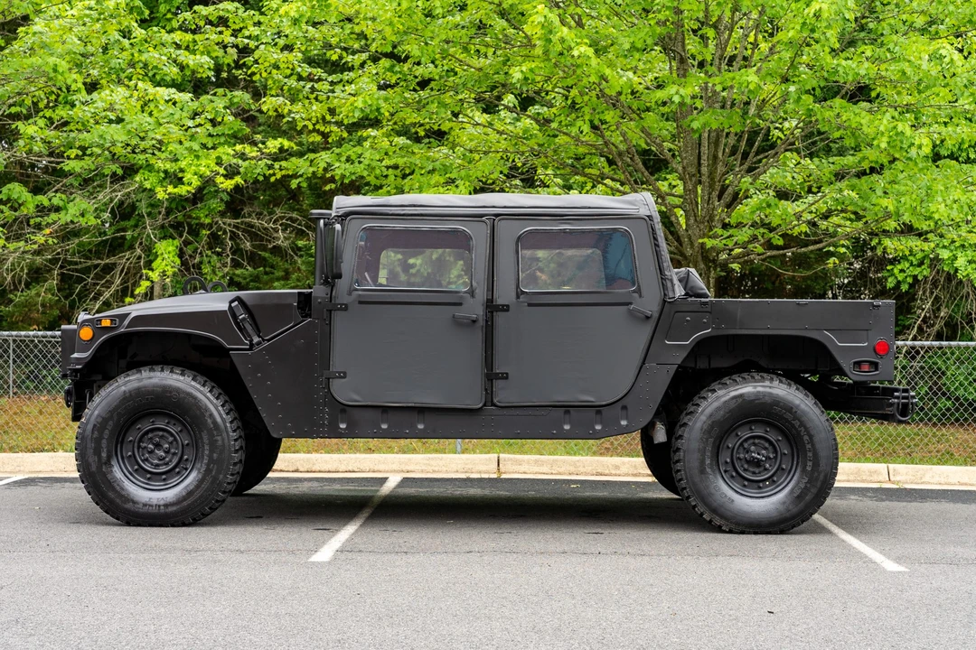 Hummer HMMWV - Image 8 of 31