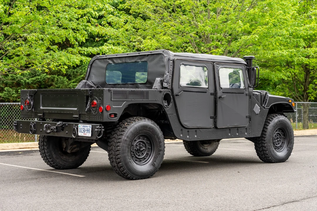 Hummer HMMWV - Image 5 of 31