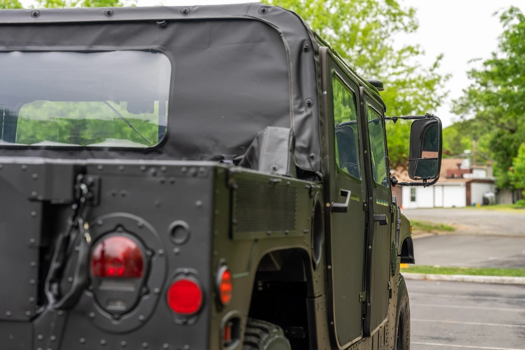 Hummer HMMWV - Image 28 of 31
