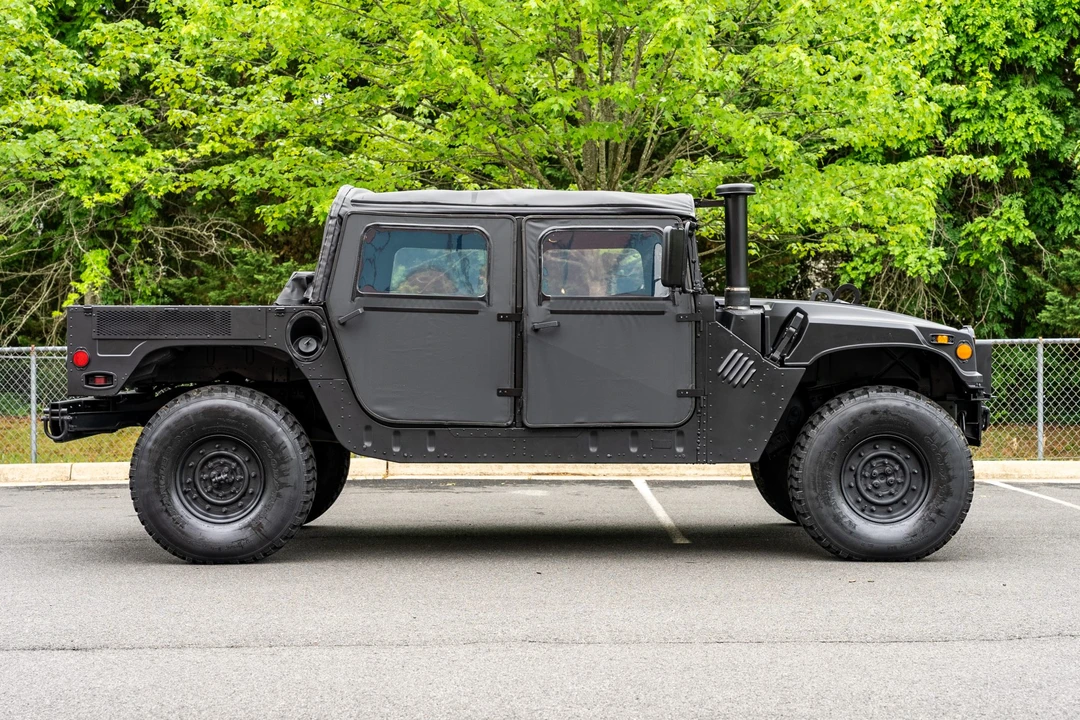 Hummer HMMWV - Image 4 of 31