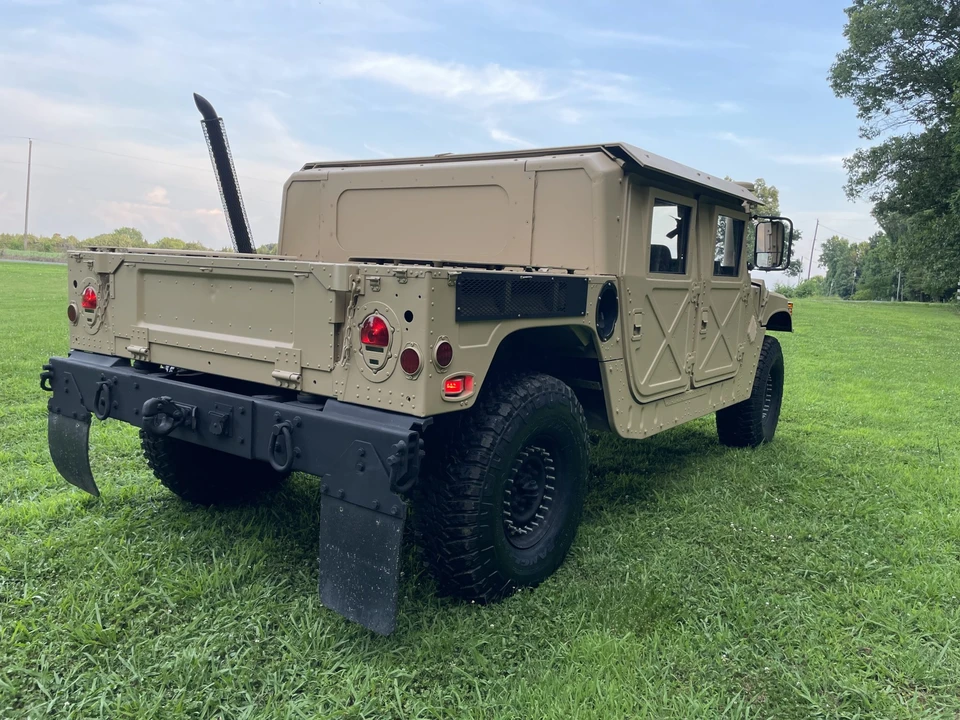 Hummer HMMWV - Image 6 of 31