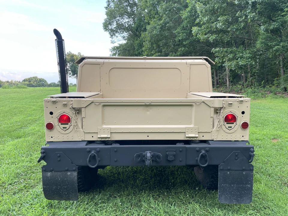Hummer HMMWV - Image 5 of 31