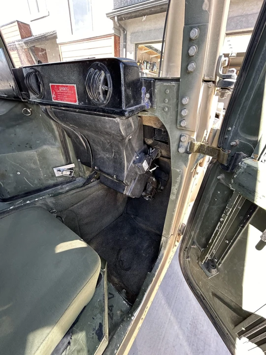 Hummer HMMWV - Image 26 of 31