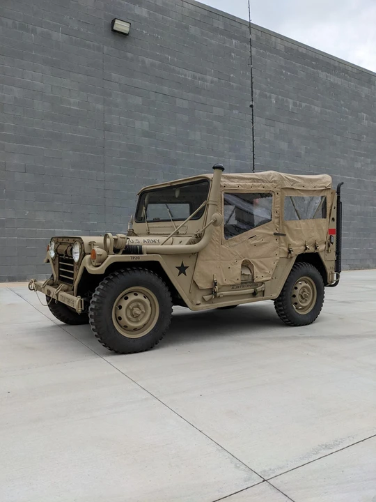 AM General - Image 5 of 31