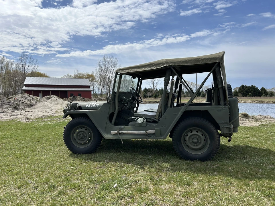 AM General - Image 15 of 31