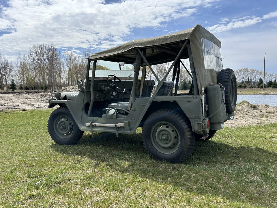 AM General - Image 17 of 31