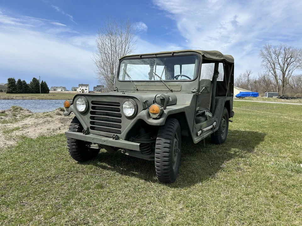 AM General - Image 4 of 31