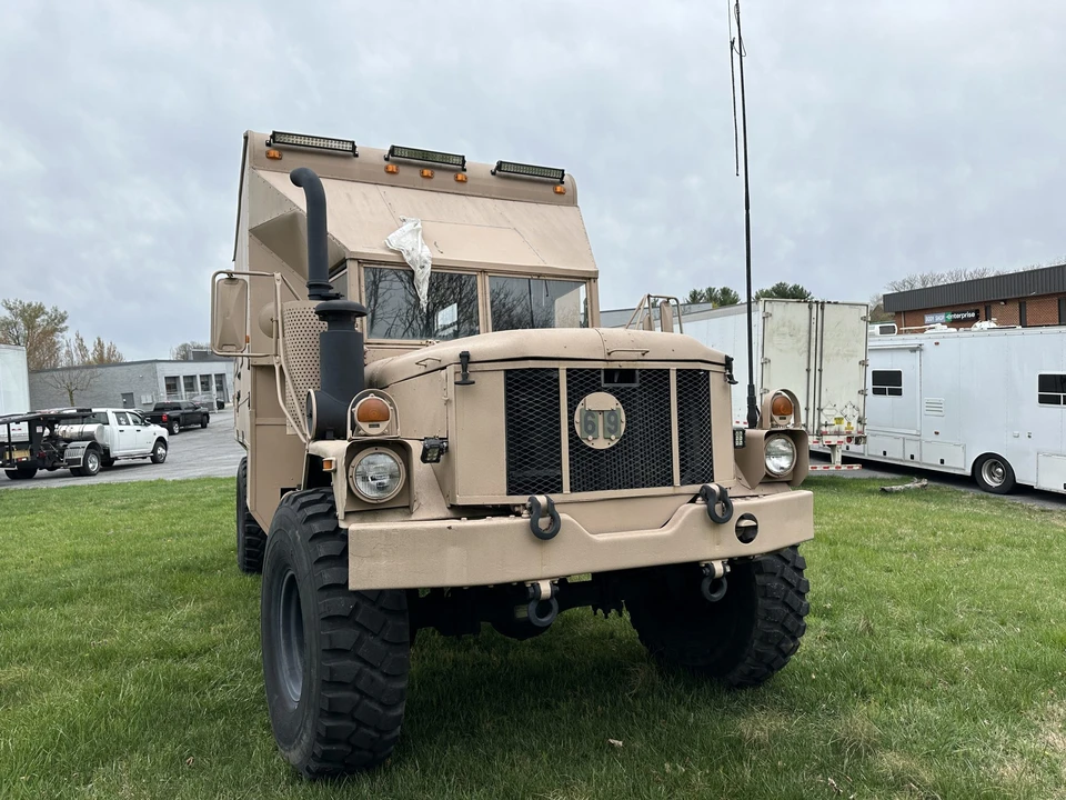 AM General - Image 6 of 31