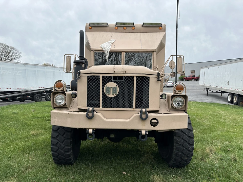 AM General - Image 8 of 31