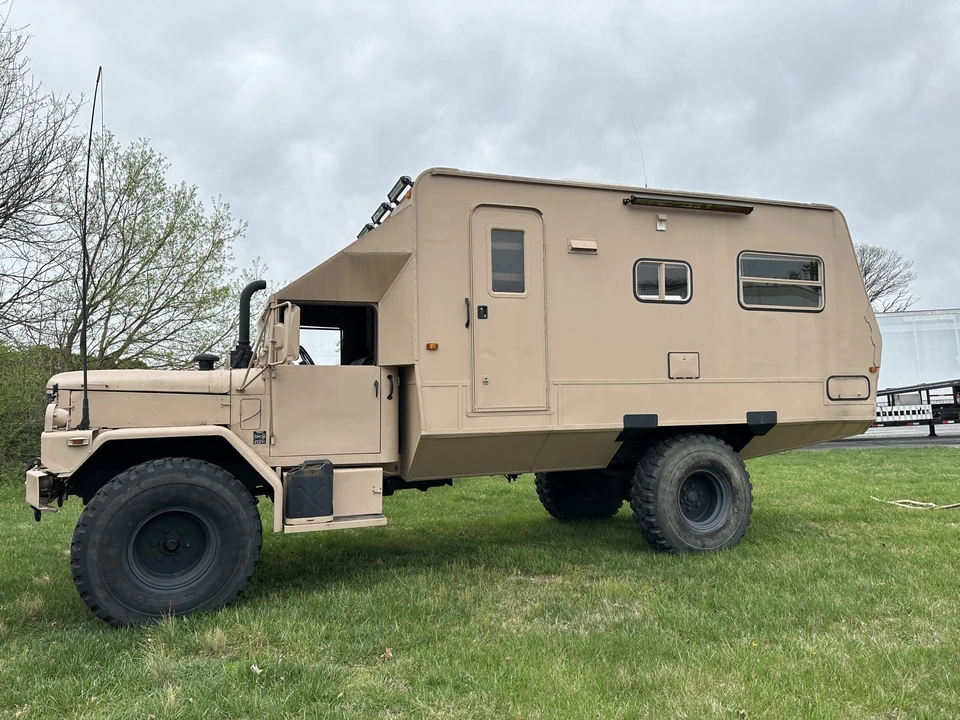 AM General - Image 16 of 31