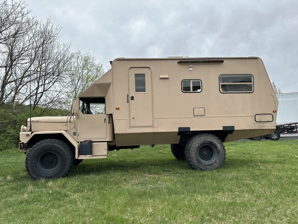 AM General - Image 18 of 31
