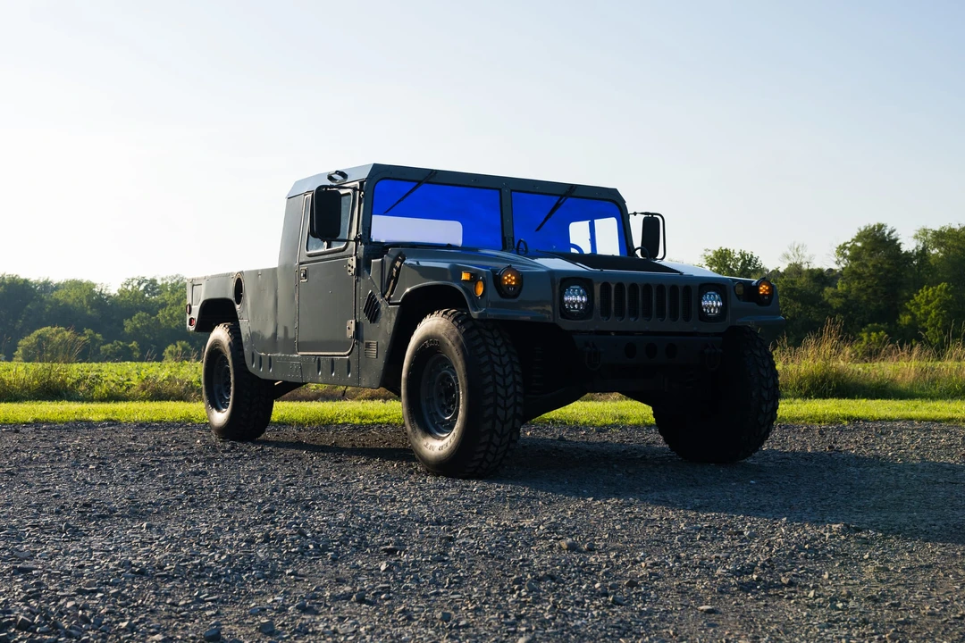 AM General Hummer - Image 2 of 31