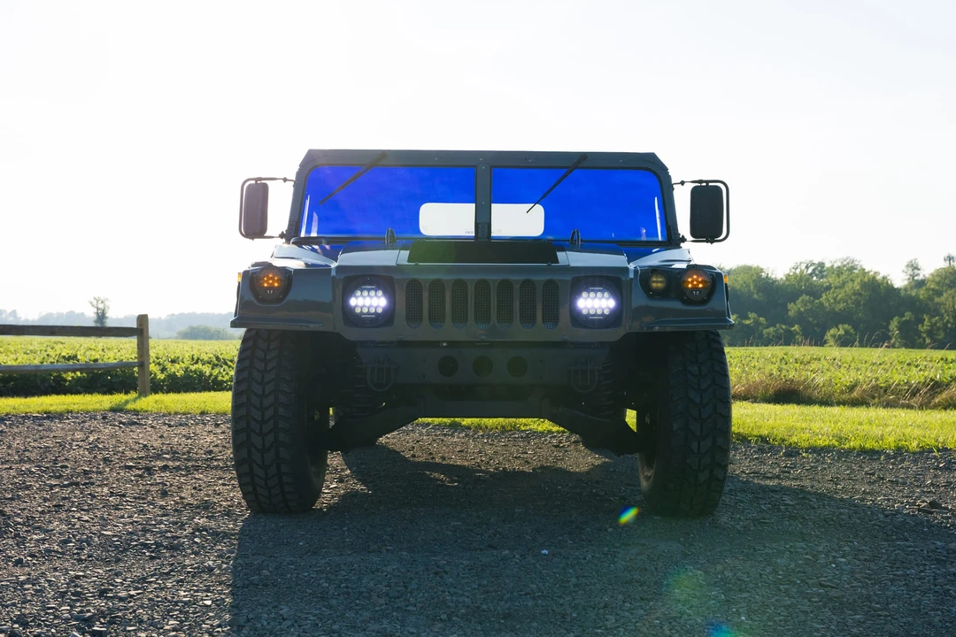 AM General Hummer - Image 3 of 31