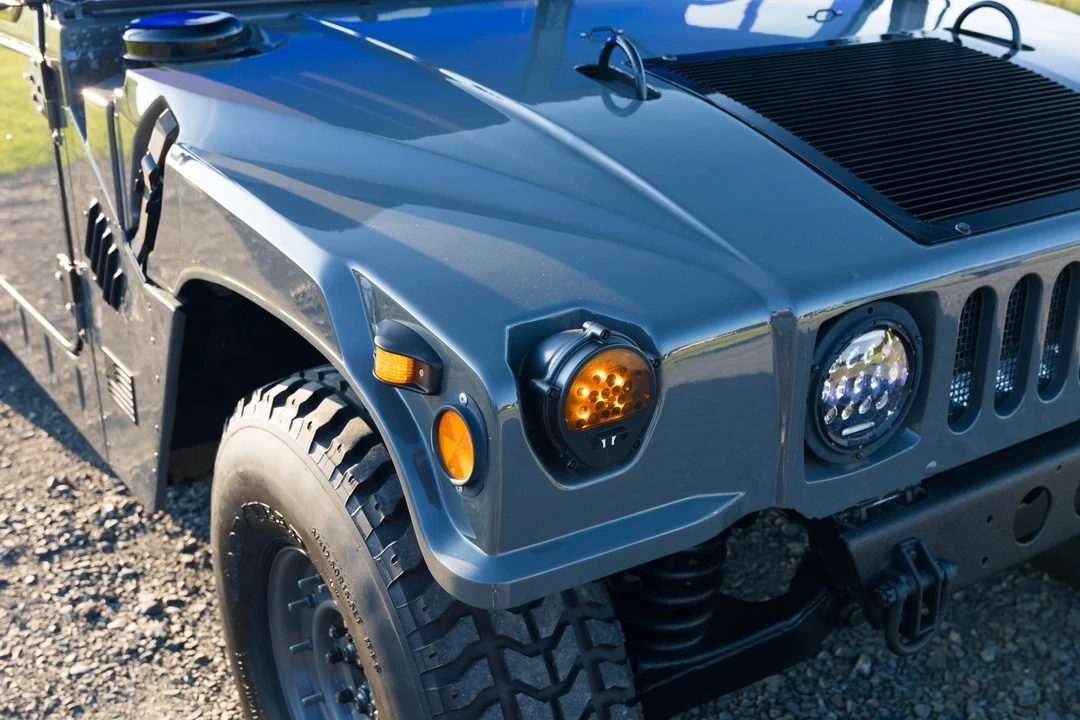 AM General Hummer - Image 13 of 31