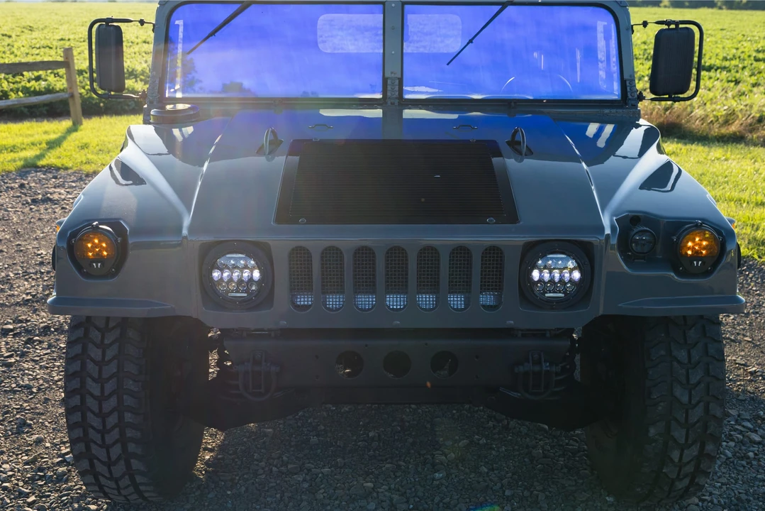 AM General Hummer - Image 12 of 31
