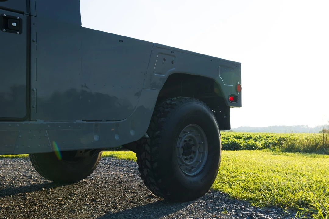 AM General Hummer - Image 18 of 31