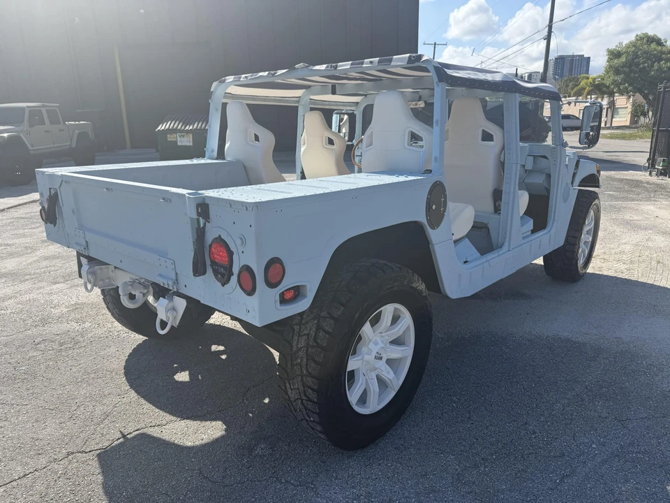Hummer HMMWV - Image 11 of 31