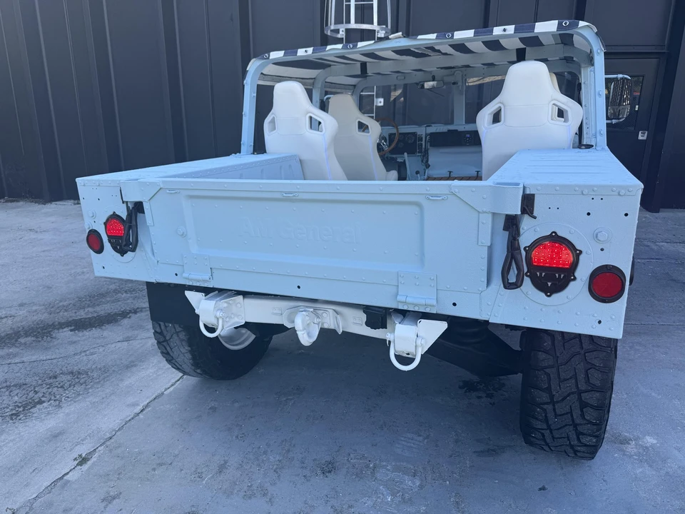 Hummer HMMWV - Image 9 of 31