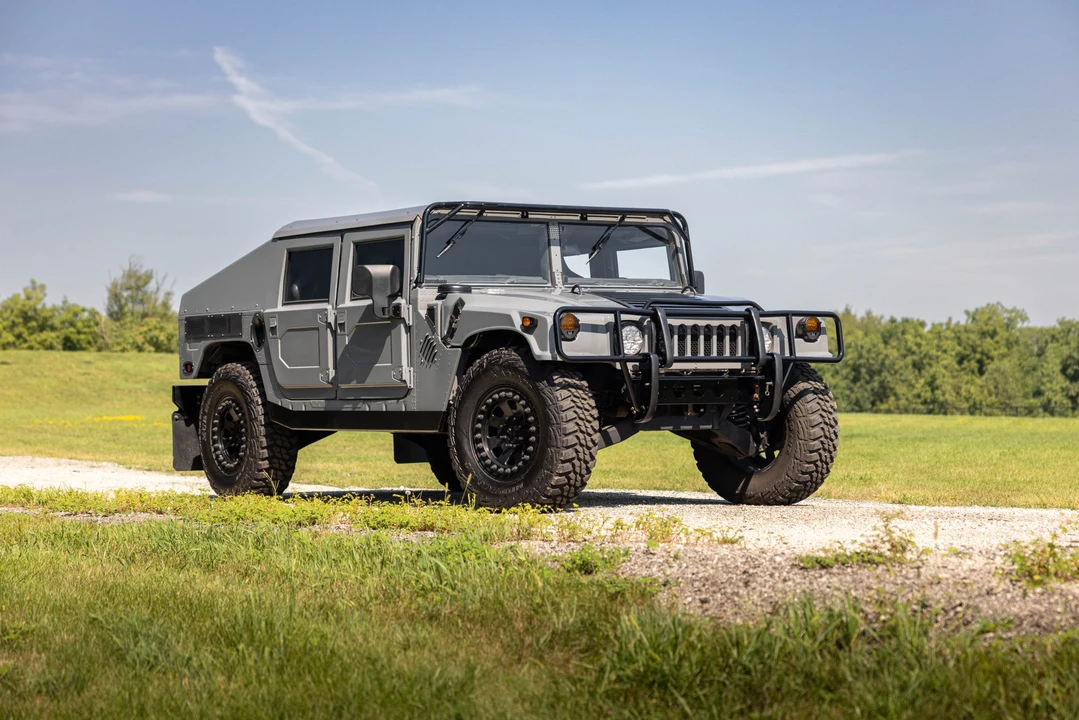 Hummer HMMWV - Image 2 of 31