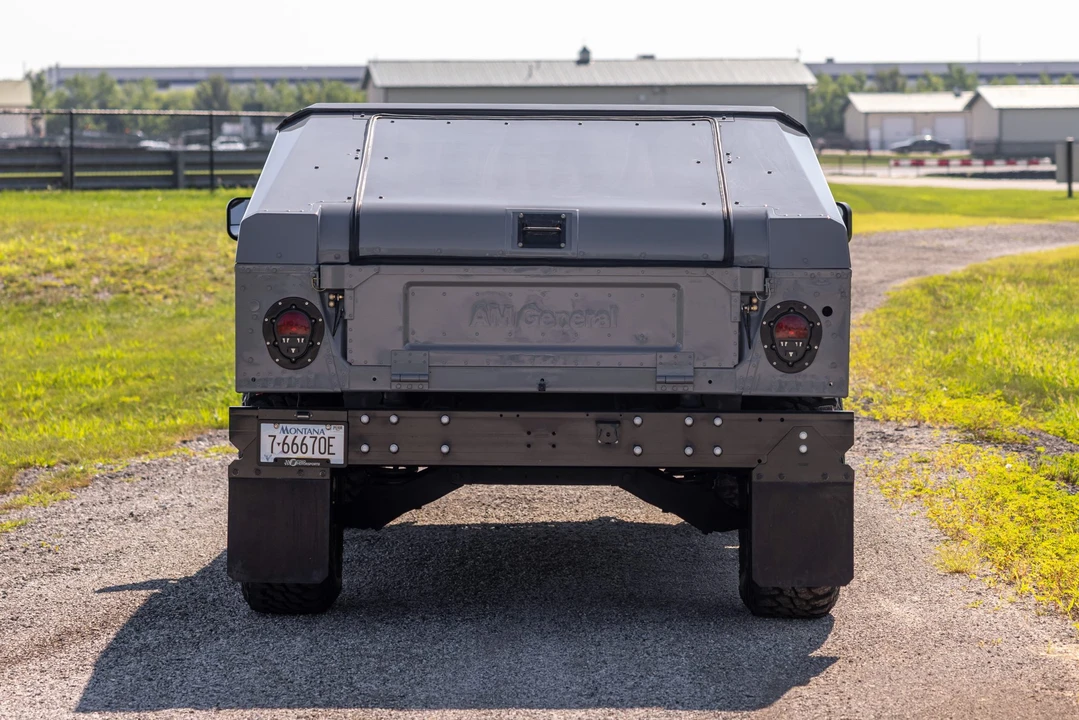 Hummer HMMWV - Image 12 of 31