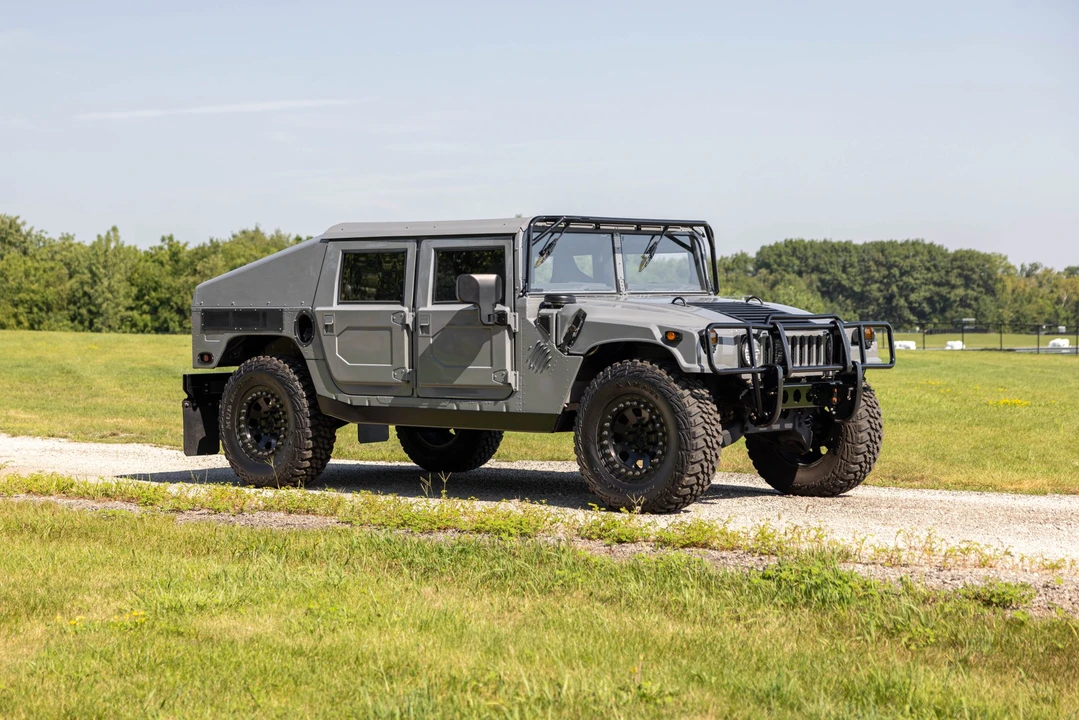 Hummer HMMWV - Image 16 of 31