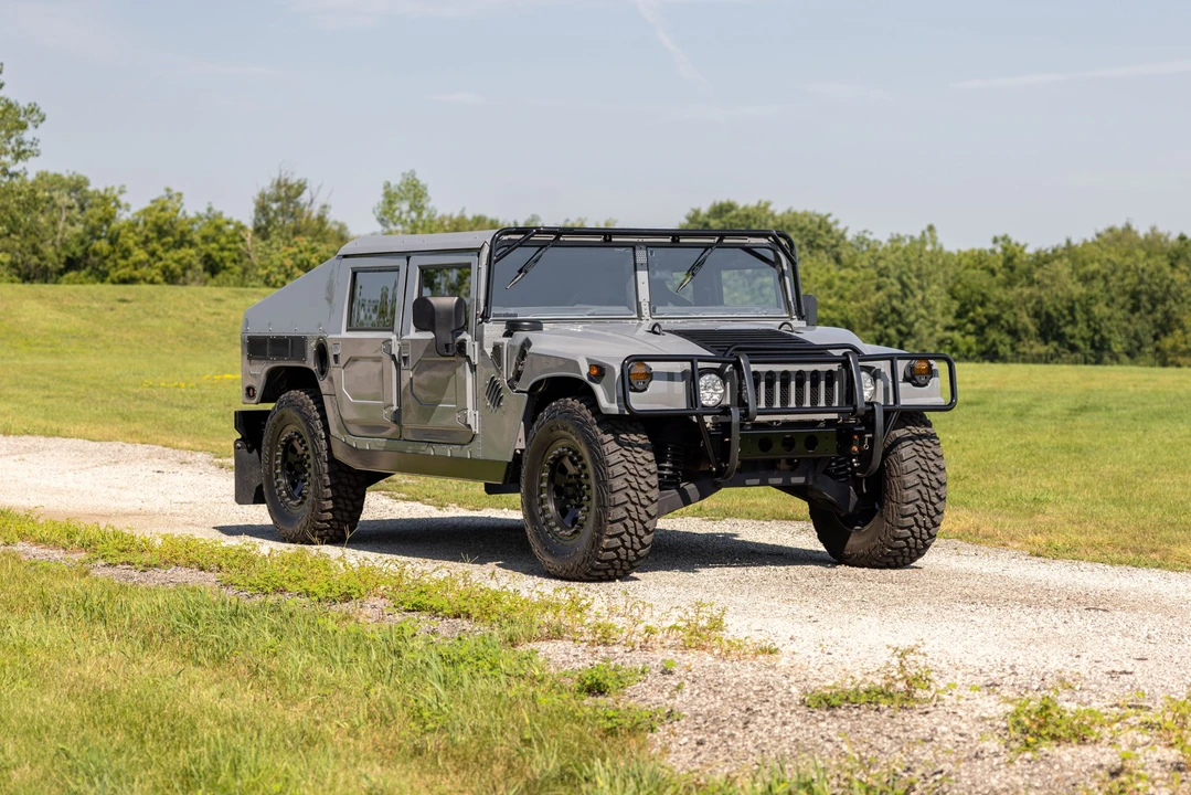 Hummer HMMWV - Image 17 of 31