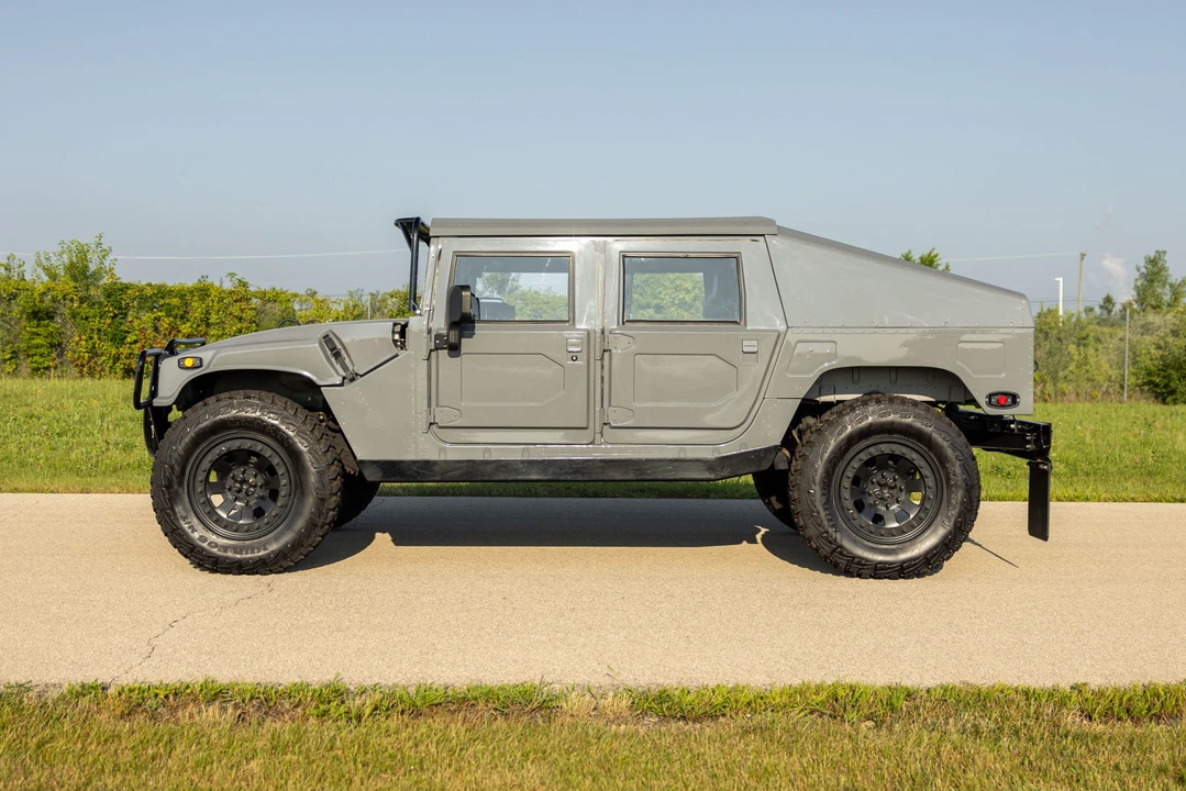 Hummer HMMWV - Image 20 of 31